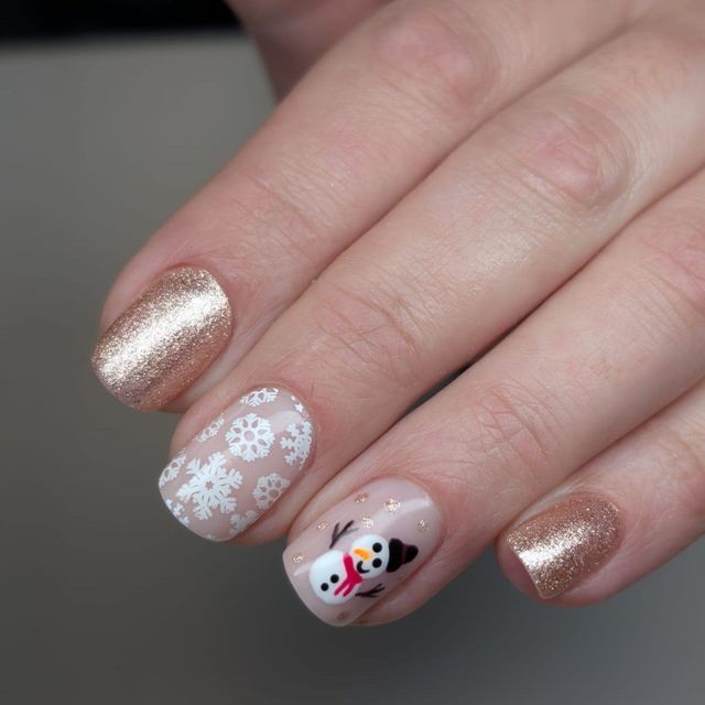 Zimowy bałwanek — manicure RS Rogulska & Szwarc