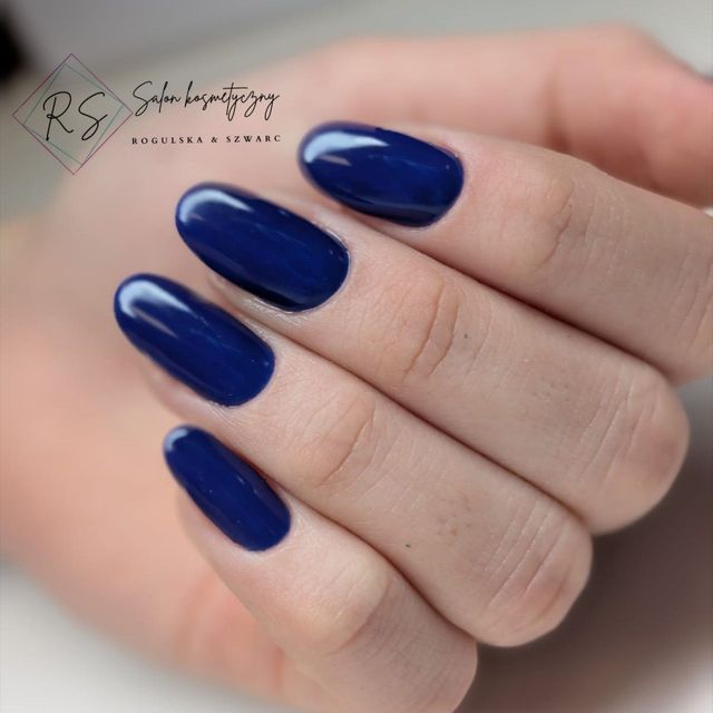 Granat matowy — manicure RS Rogulska & Szwarc