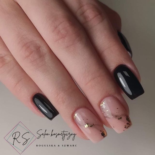 Czerń ze złotem — manicure RS Rogulska & Szwarc
