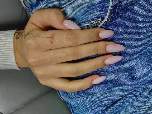 Nude na co dzień — manicure RS Rogulska & Szwarc