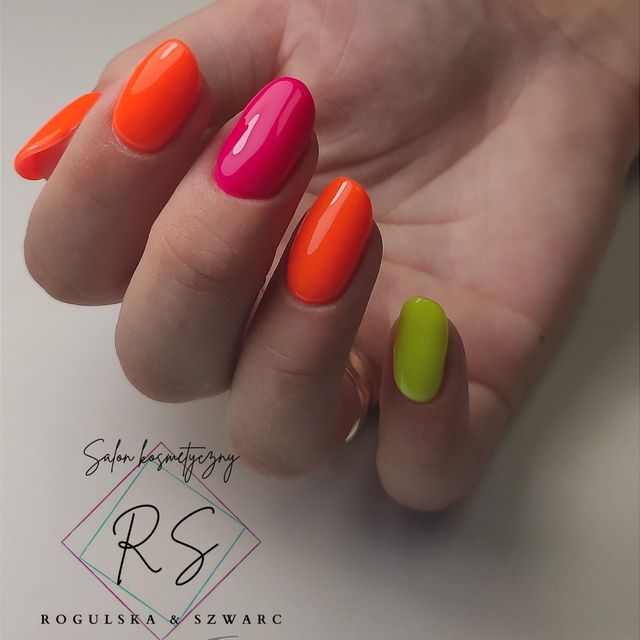 Kolorowy mix — manicure RS Rogulska & Szwarc
